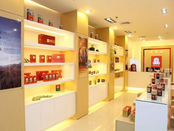 Myeongdong Shopping Street (5)